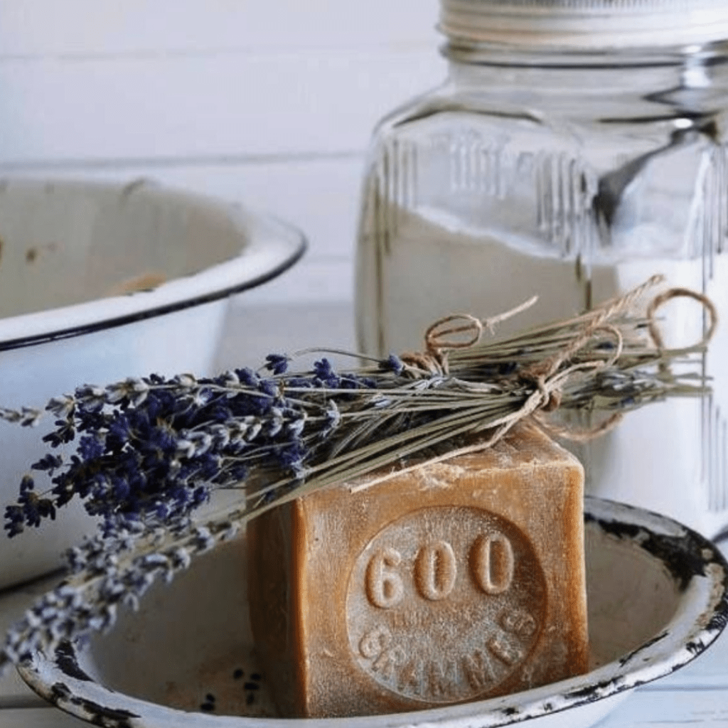 A VERSATILIDADE DE UMA SIMPLES BARRA DE&nbsp;SABÃO